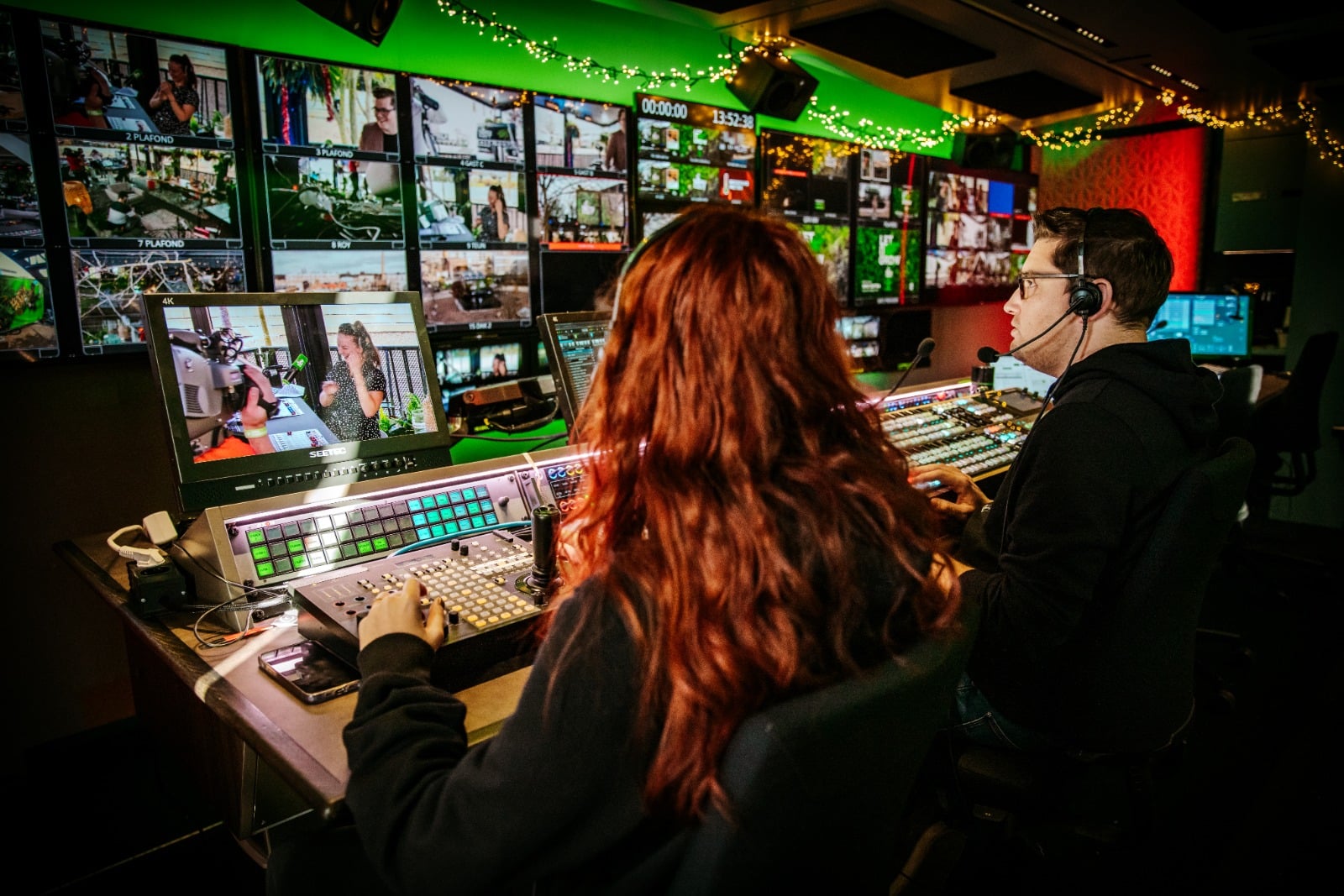 NPO 3FM Serious Request glazen huis Amersfoort 2021 Kerst december inzamelactie de regie