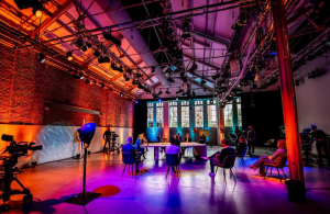 De Hallen Studio podium klassiek witteman Chain Production people
