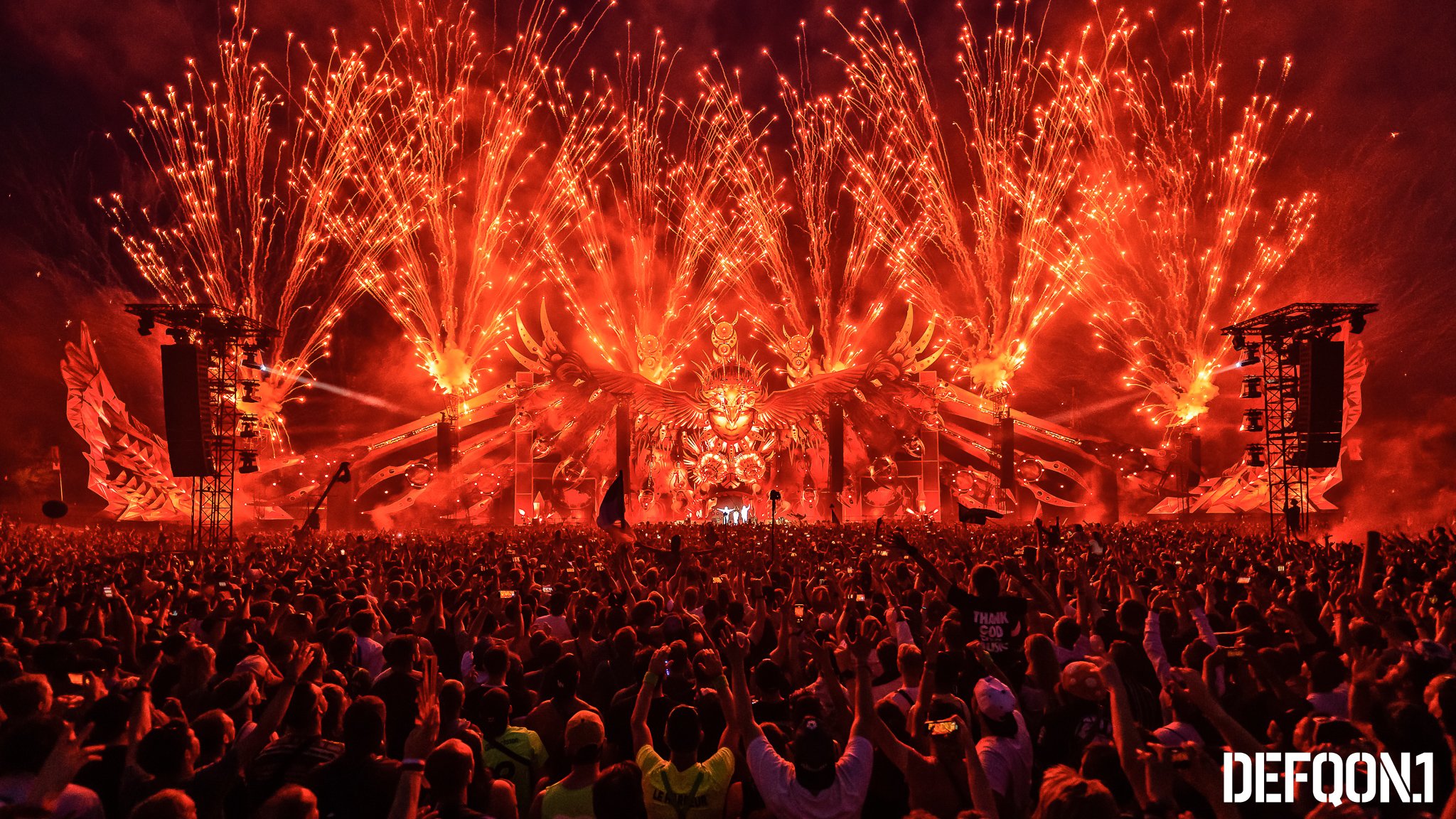 Defqon.1 2022 Biddinghuizen mainstage Red by night light Q-Dance