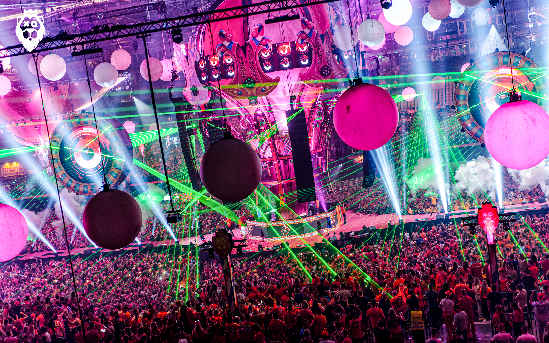 Q-Dance X-Qlusive Holland XXL 2023 Gelredome Arnhem Nederland Production People Licht Geluid Trussing podium feest hardstyle