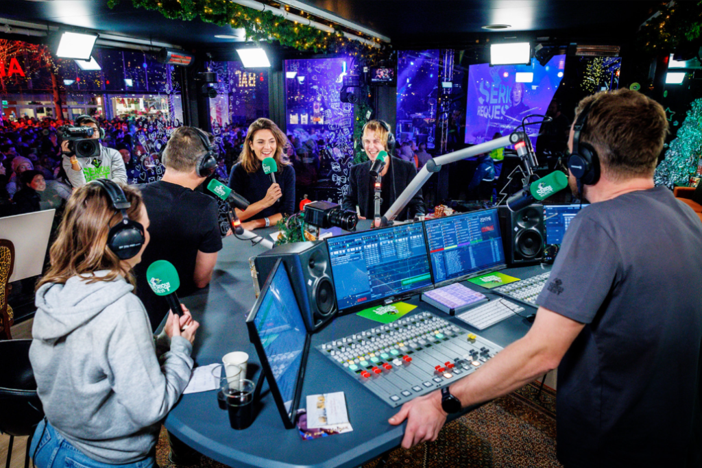 Backbone international 3FM Serious Request 2023 Nijmegen Grote Markt glazen huis foundation stichting ALS Nederland live radio marathon show licht audio rigging production people donations good cause