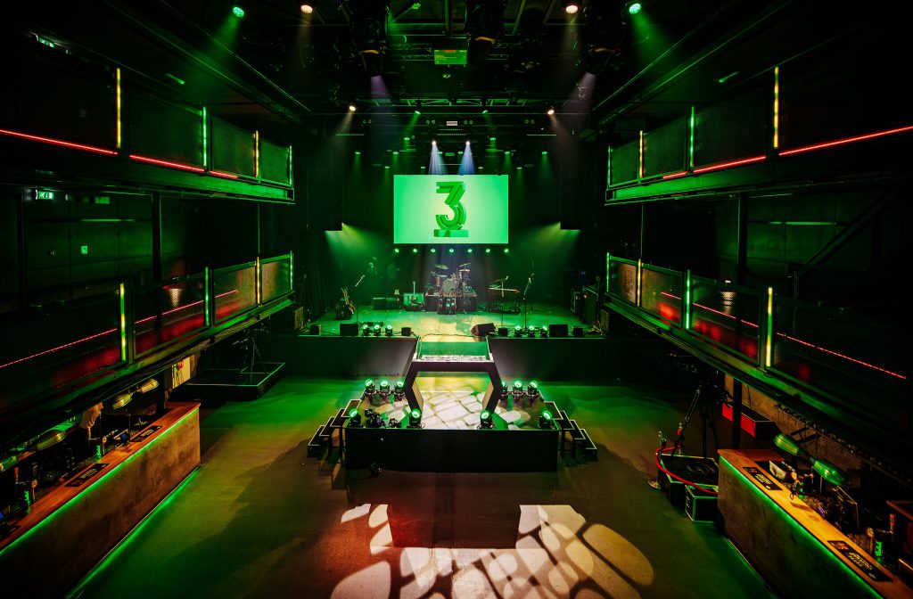 3FM Awards PAARD Den Haag backbone international Joost Klein Roxy Dekker, DI-RECT, The Indien, Douwe Bob, and Anna-Rose Clayton, Pictures by Nathan Reinds and Ben Houdijk light video and rigging by Production People
