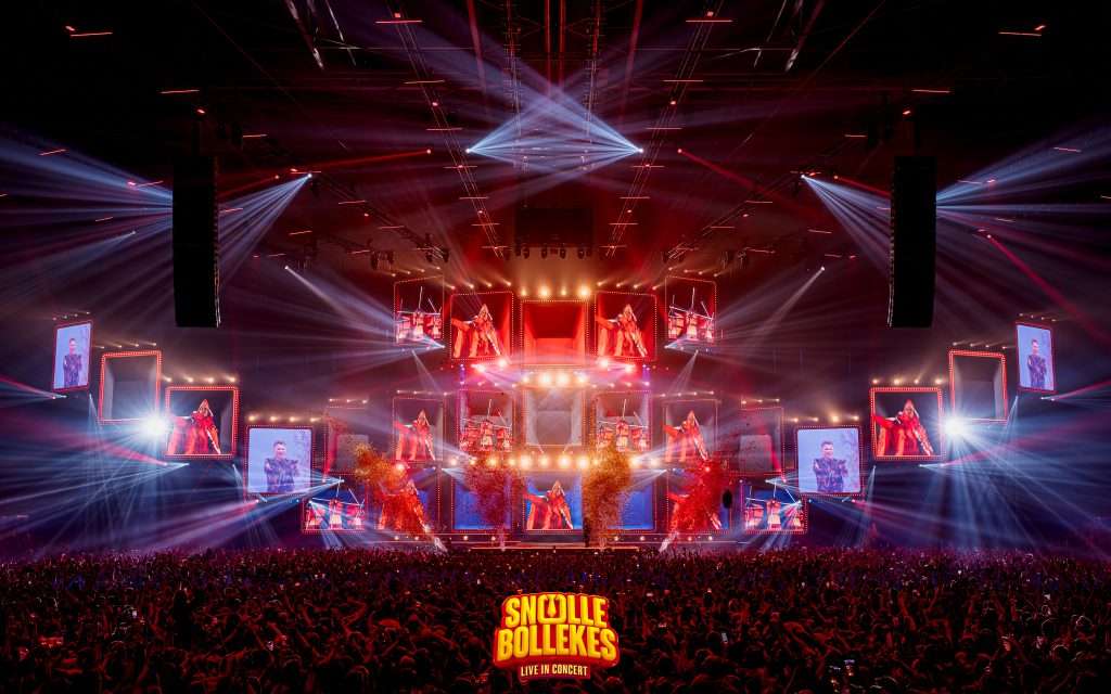 Snollebollekes Live 2024 concert Gelredome Arnhem Matrixx events light, audio, video, rigging by Production People