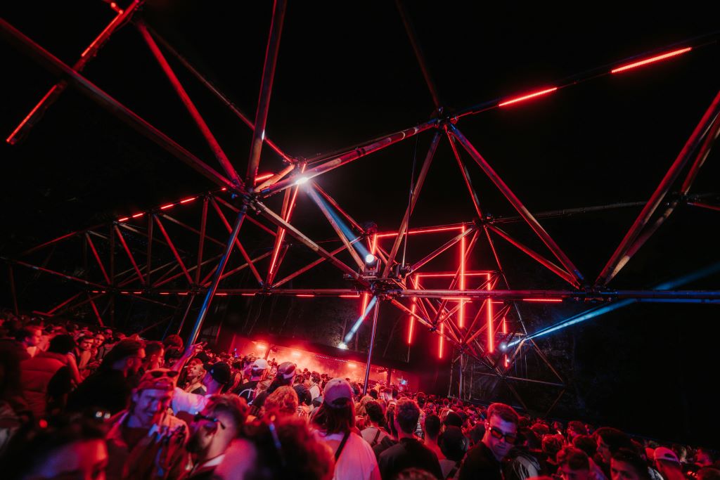 Awakenings Summer Festival 2024 July Beekse Bergen Hilvarenbeek NL lights audio main stage V C D X Y U 3FM Production People Techno