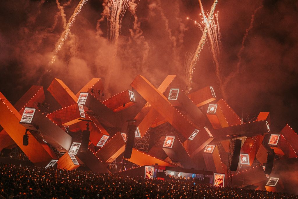 Awakenings Summer Festival 2024 July Beekse Bergen Hilvarenbeek NL lights audio main stage V C D X Y U 3FM Production People Techno