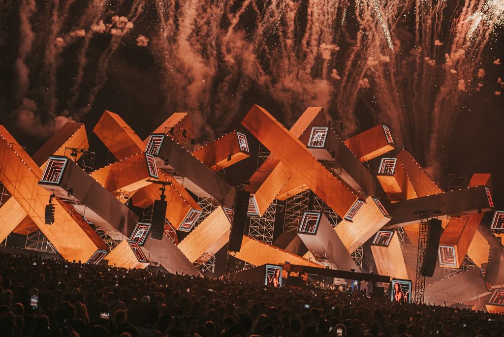 Awakenings Summer Festival 2024 July Beekse Bergen Hilvarenbeek NL lights audio main stage V C D X Y U 3FM Production People Techno