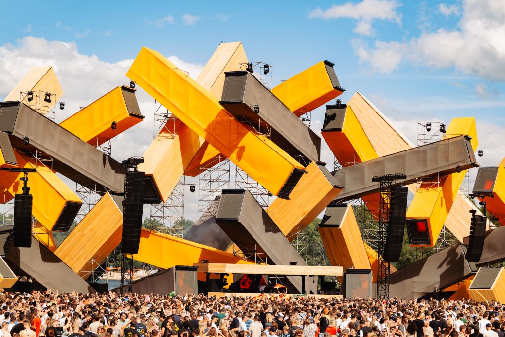 Awakenings Summer Festival 2024 July Beekse Bergen Hilvarenbeek NL lights audio main stage V C D X Y U 3FM Production People Techno