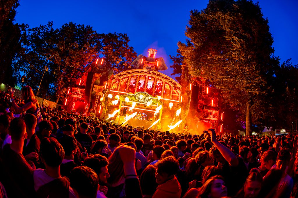 Matrixx at the park Festival July 2024 Hunnerpark Nijmegen light video by Production People