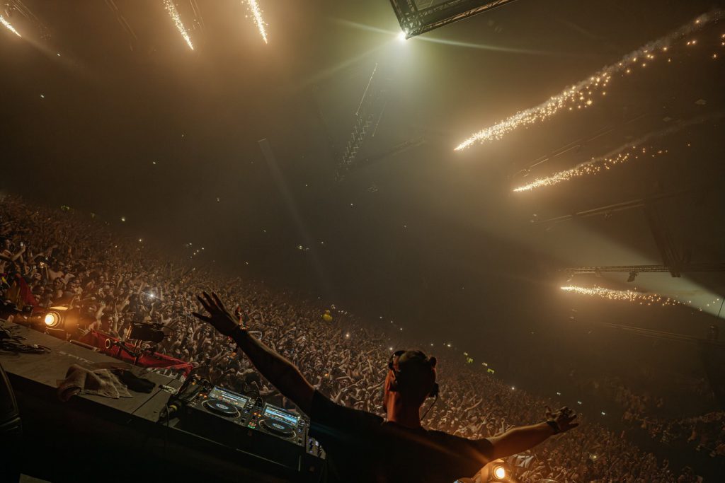 Rotterdam Rave Ahoy Techno Nico Merono Dyen Shlomo Control Room Power Production People light audio and rigging