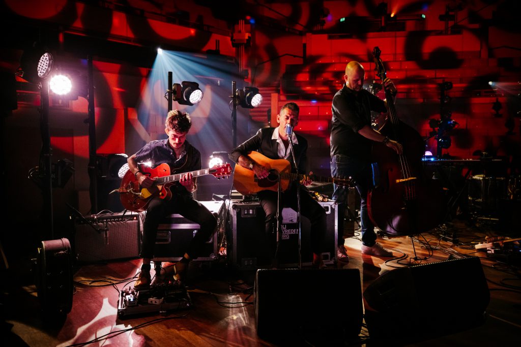 VPRO On Stage Tivoli Vredenburg 2024 season 3 TV shows circle hall NPO 3, lights by Production People, Nathan Reinds, Jessie Kamp, Ben Houdijk