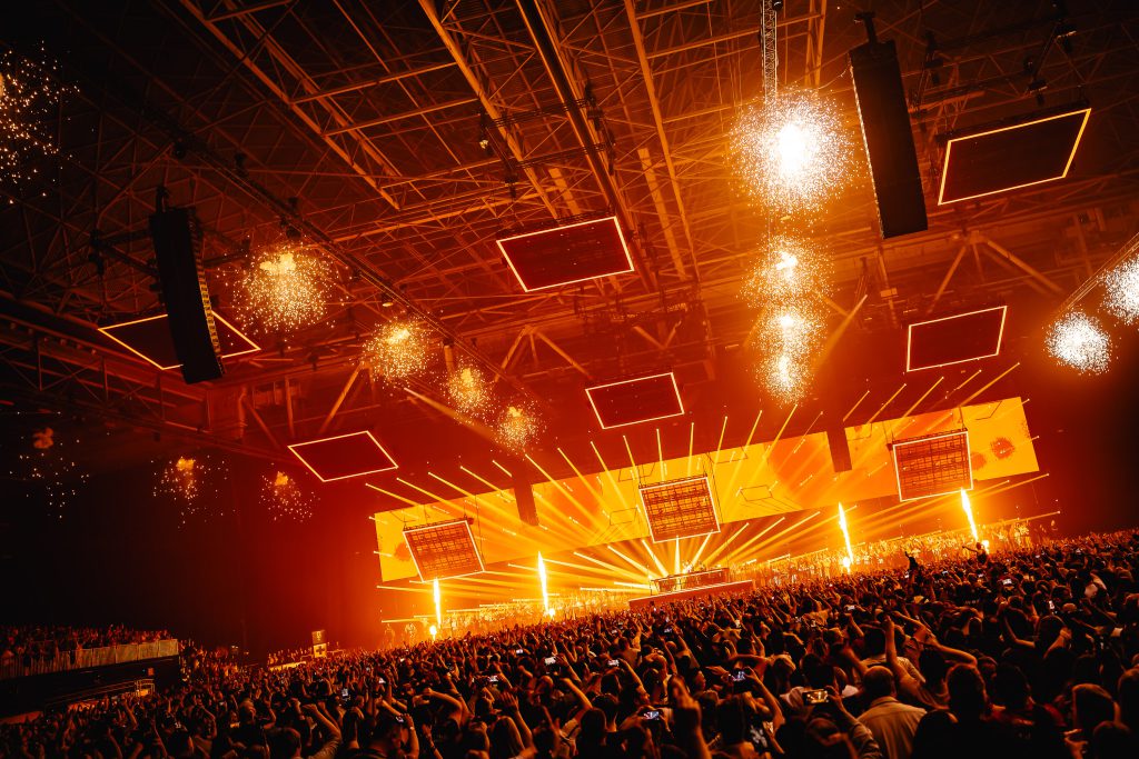 DJ La Fuente at GelreDome Arnhem Matrixx Events Live Entertainment, light, audio and rigging by Production People