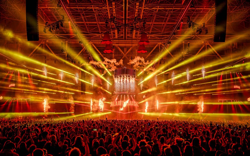 Snollebollekes Live 2025 concert Gelredome Arnhem Matrixx events light, audio, rigging by Production People