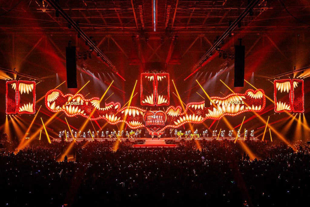 Snollebollekes Live 2025 concert Gelredome Arnhem Matrixx events light, audio, rigging by Production People
