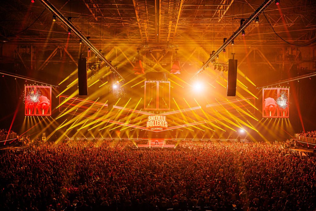 Snollebollekes Live 2025 concert Gelredome Arnhem Matrixx events light, audio, rigging by Production People