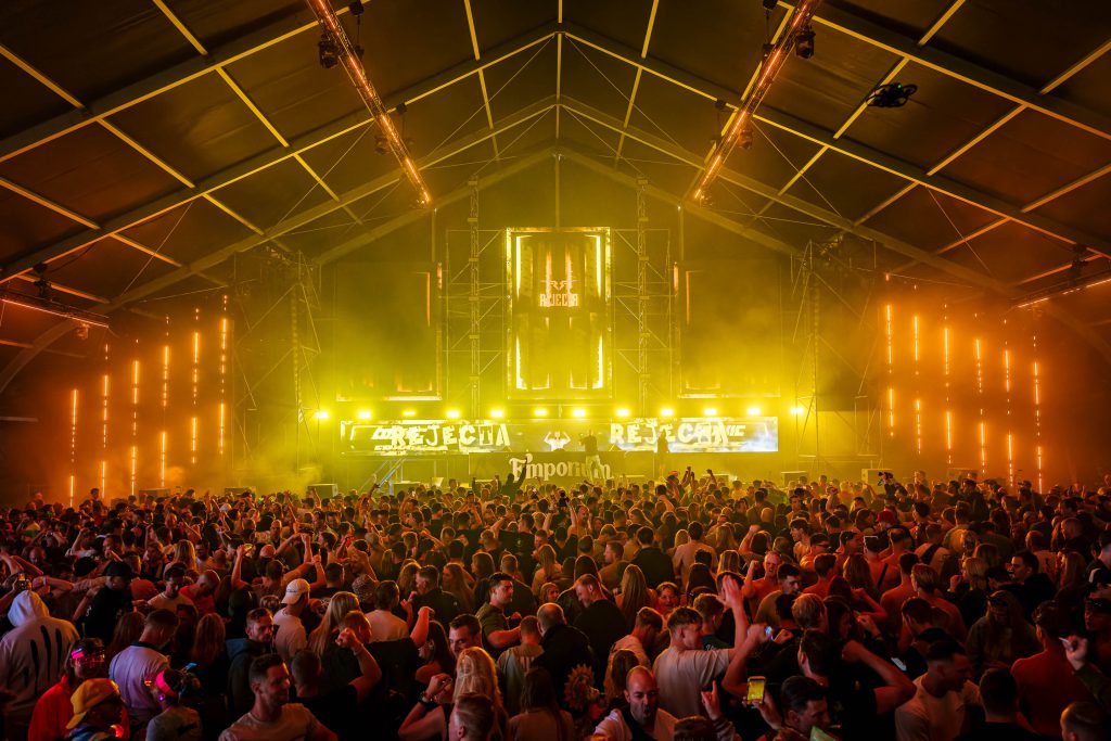 Emporium Festival 2025 Final Edition Berendonck wijchen, Mainstage Full House and Toxxic stage by Matrixx Events. Light audio video technieken material by Production People