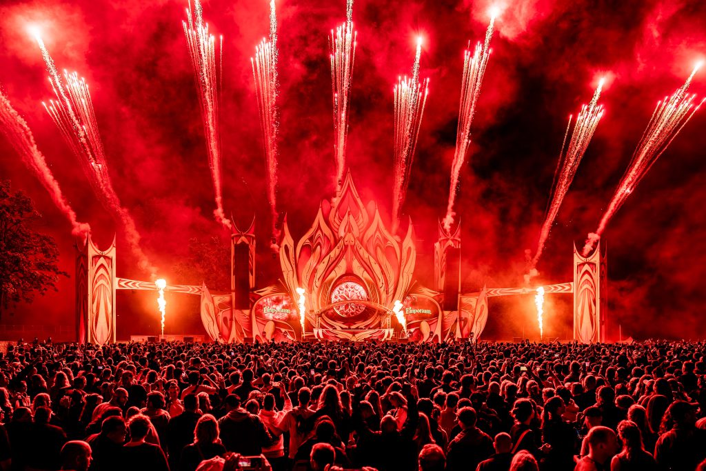 Emporium Festival 2025 Final Edition Berendonck wijchen, Mainstage Full House and Toxxic stage by Matrixx Events. Light audio video technieken material by Production People