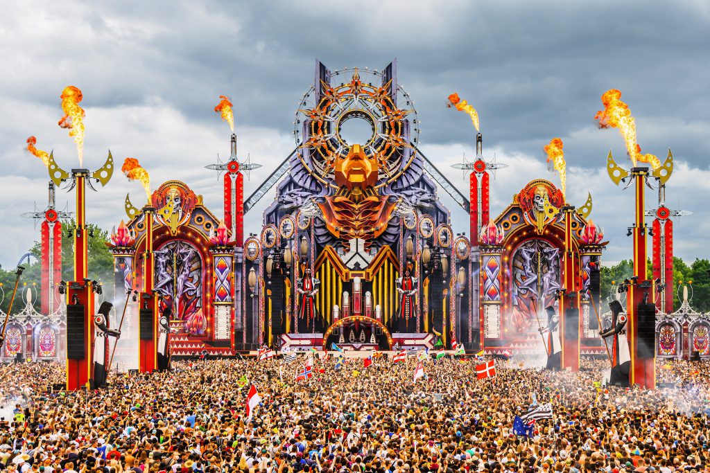 Defqon.1 2025 Biddinghuizen Red en Blue stage lights, our Production People crew provided, installed and operated the lights, technisch AV bedrijf, Backbone International en Q-Dance. This is a picture of the Red stage, front view by daylight.